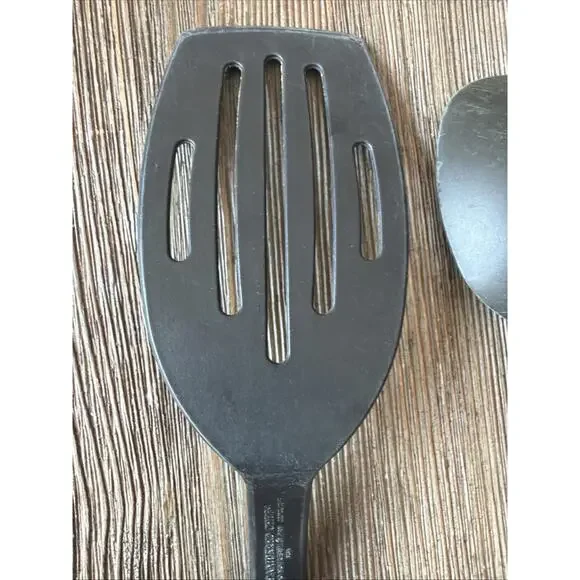 Pampered Chef set of 2 Black Nylon spatula 2351 & solid Spoon 2349 USA - Picture 7 of 15